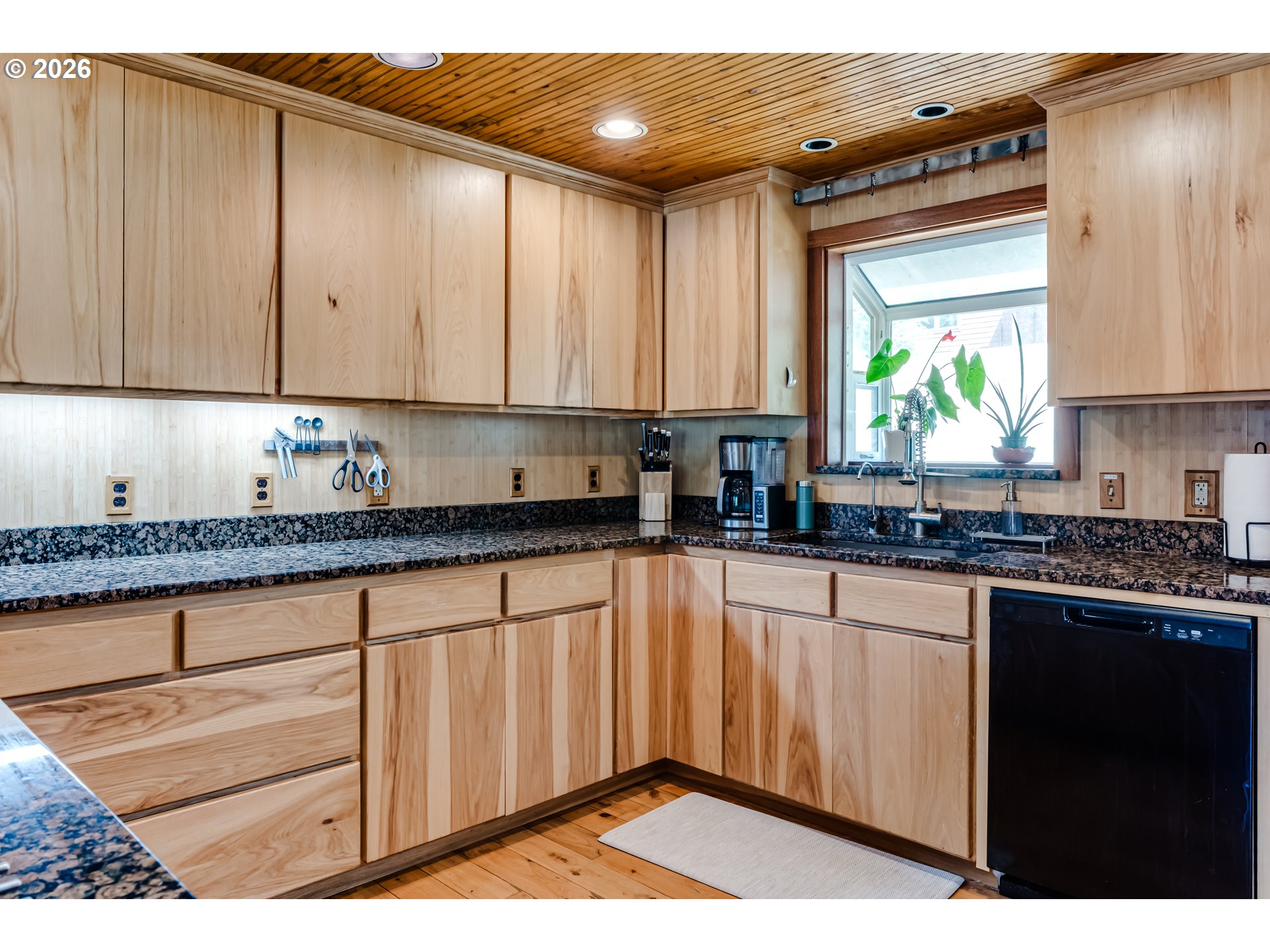 38481 Cartwright Creek Rd Property Photo 13