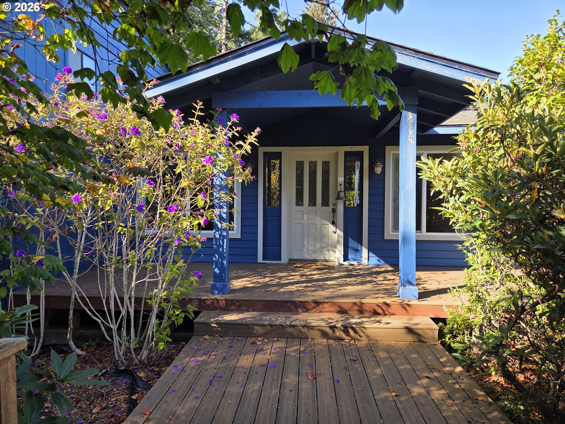 614 Hassett St Property Photo 1