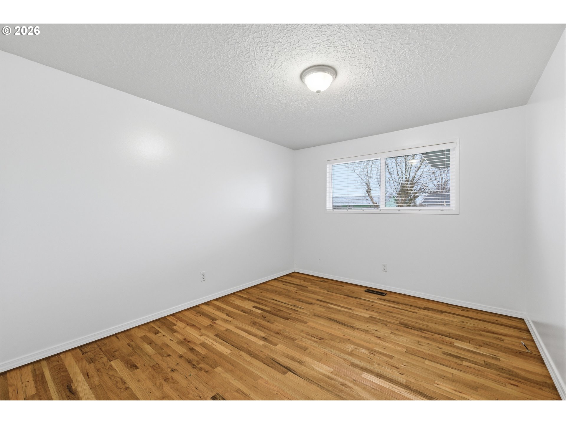 1390 Astor Way Property Photo 20