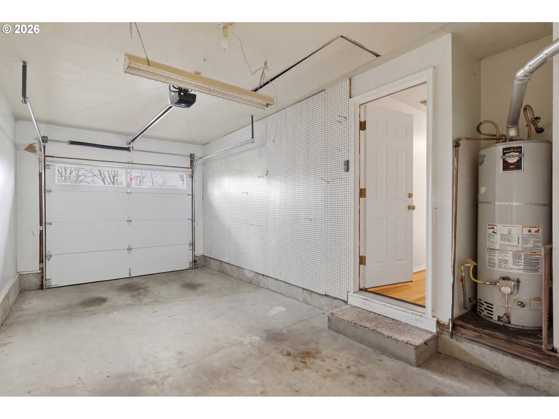 1390 Astor Way Property Photo 24