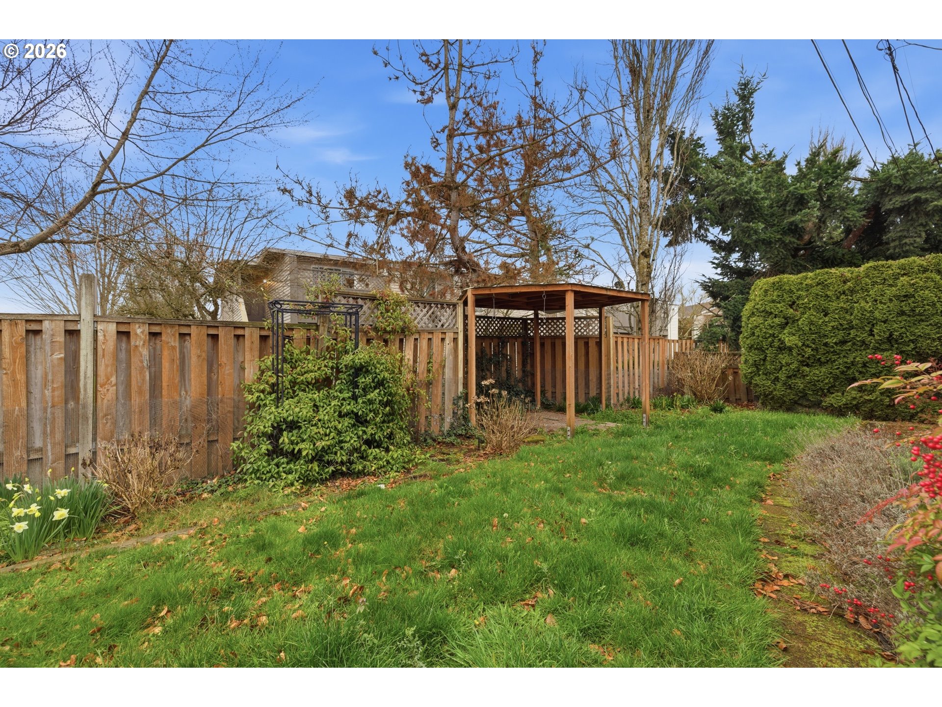 1390 Astor Way Property Photo 32