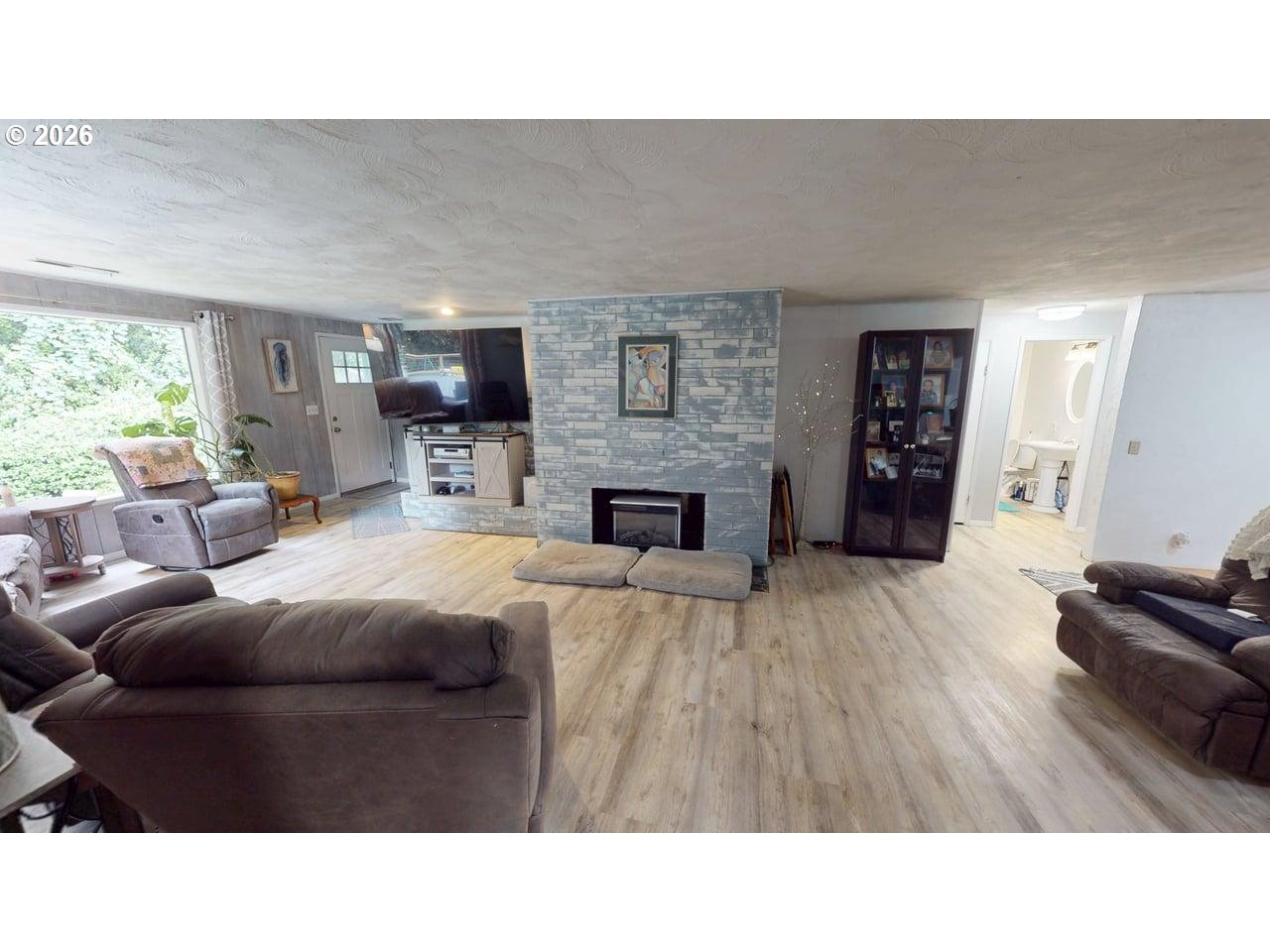 28413 Mateer Rd Property Photo 4