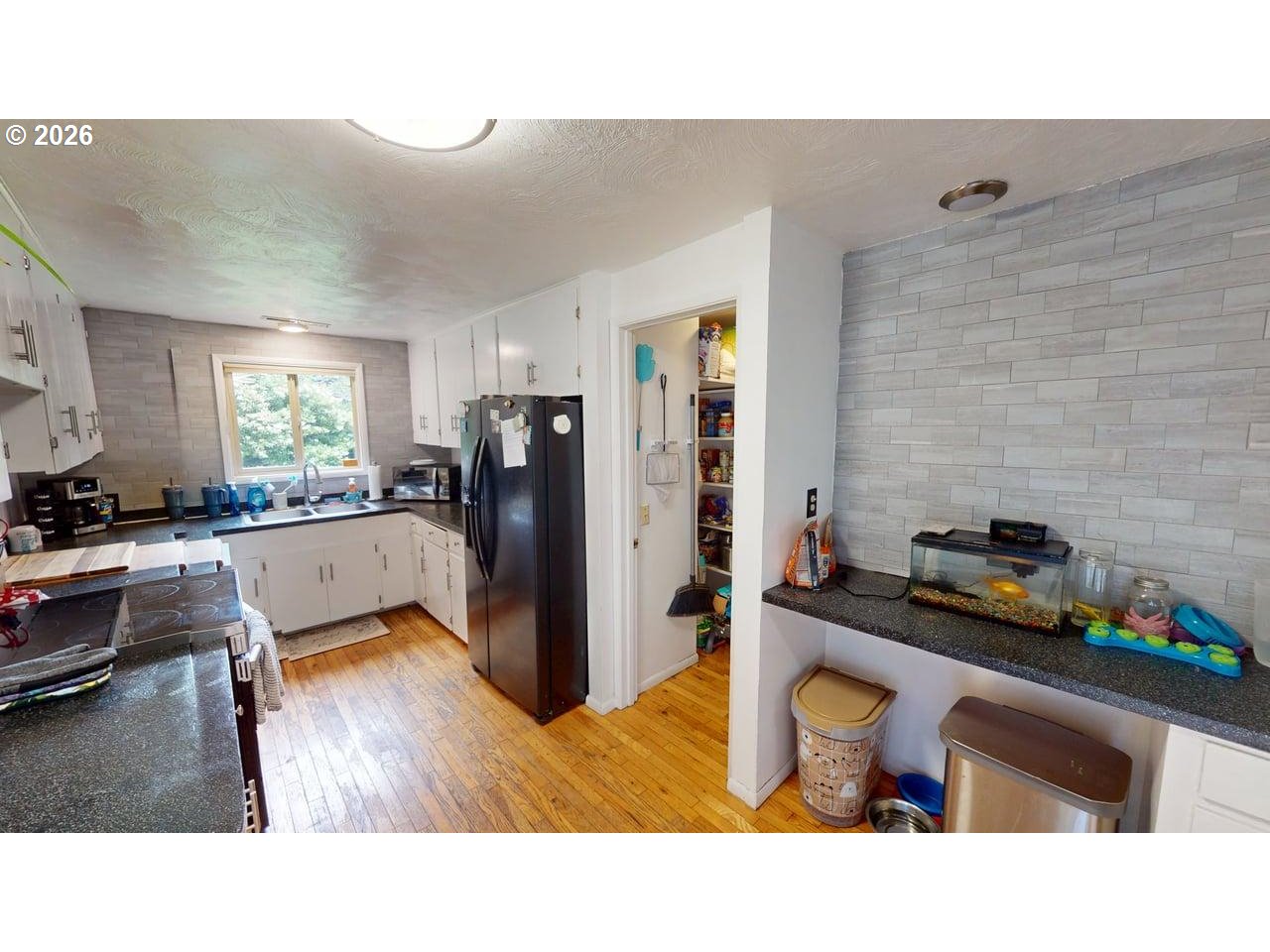 28413 Mateer Rd Property Photo 6