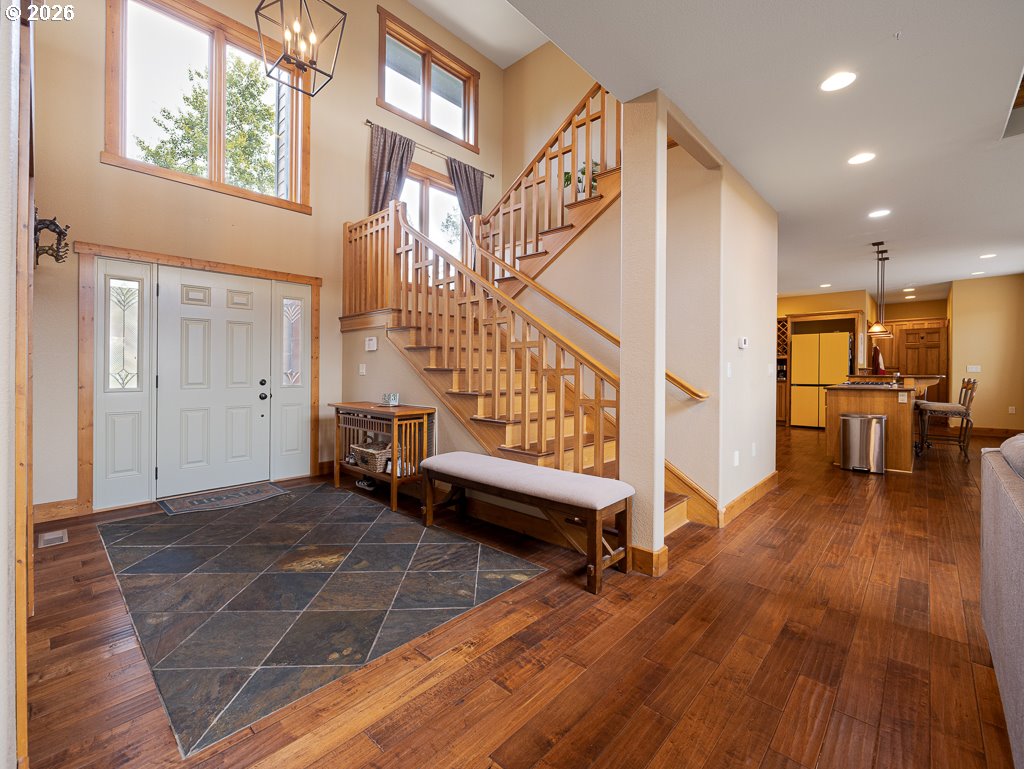 4728 Coopers Hawk Rd Property Photo 2