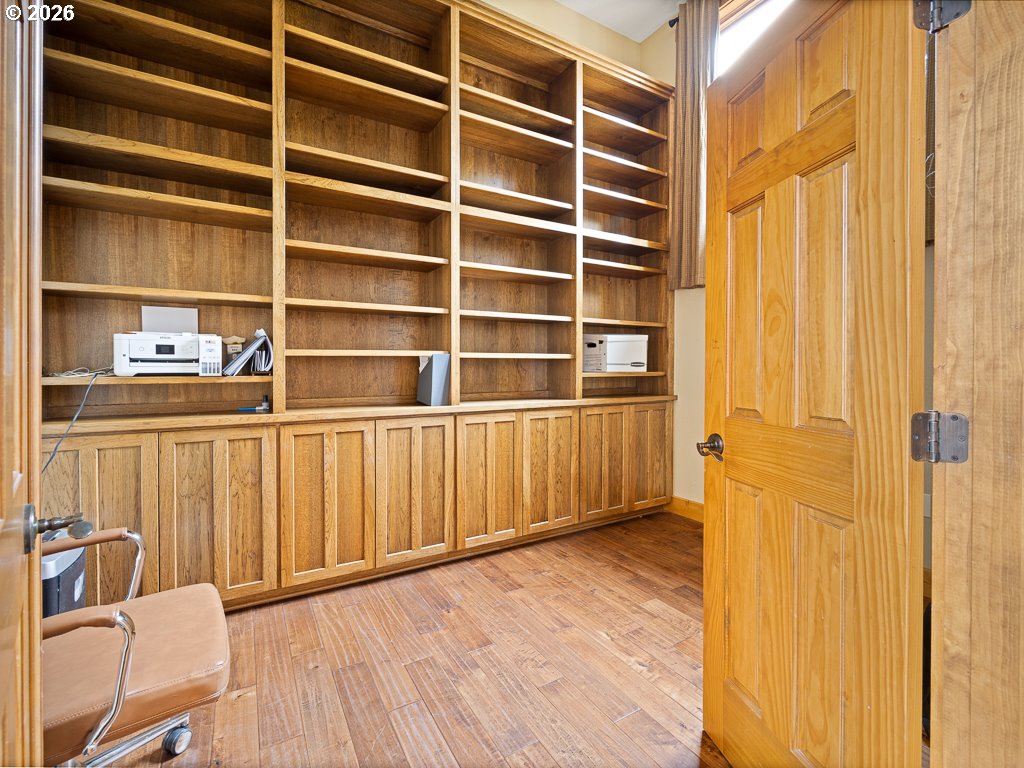 4728 Coopers Hawk Rd Property Photo 18