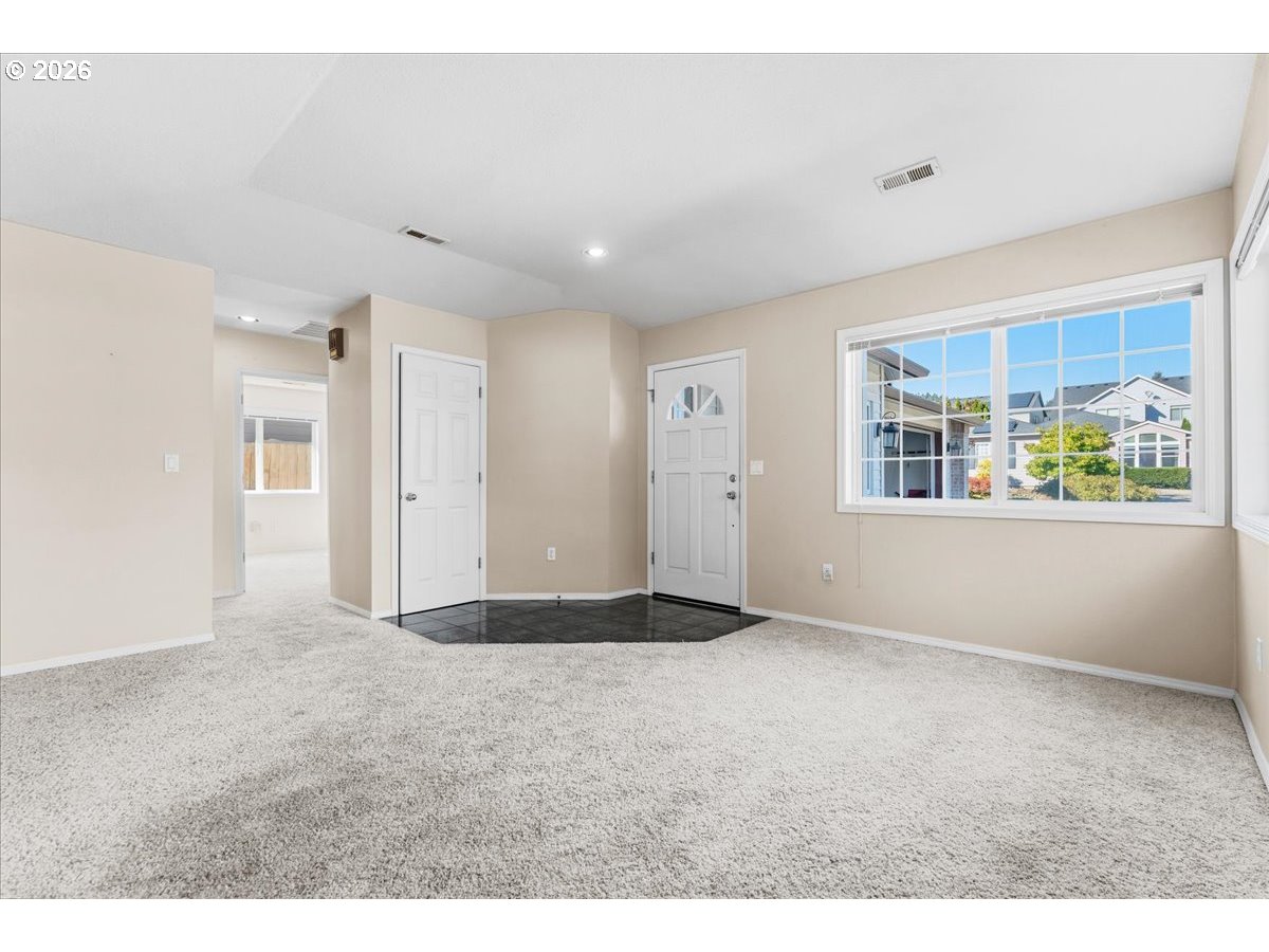 16677 Sw Jordan Way Property Photo 4