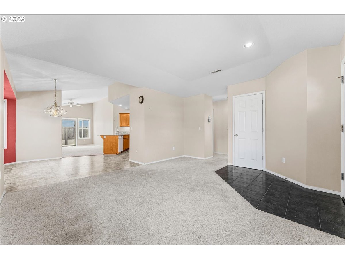 16677 Sw Jordan Way Property Photo 5