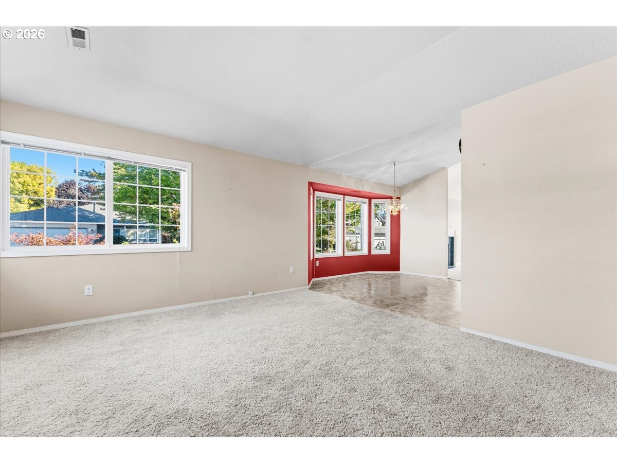 16677 Sw Jordan Way Property Photo 6