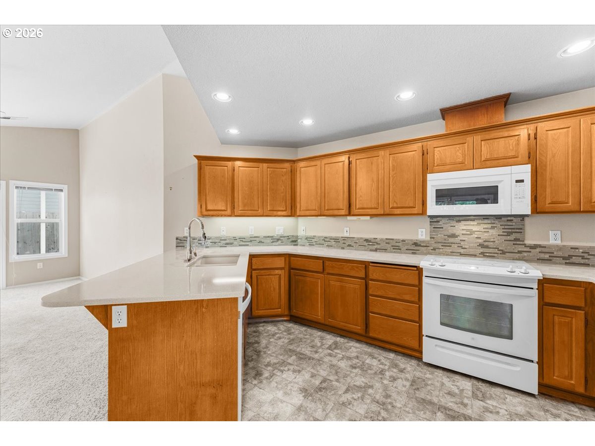16677 Sw Jordan Way Property Photo 11