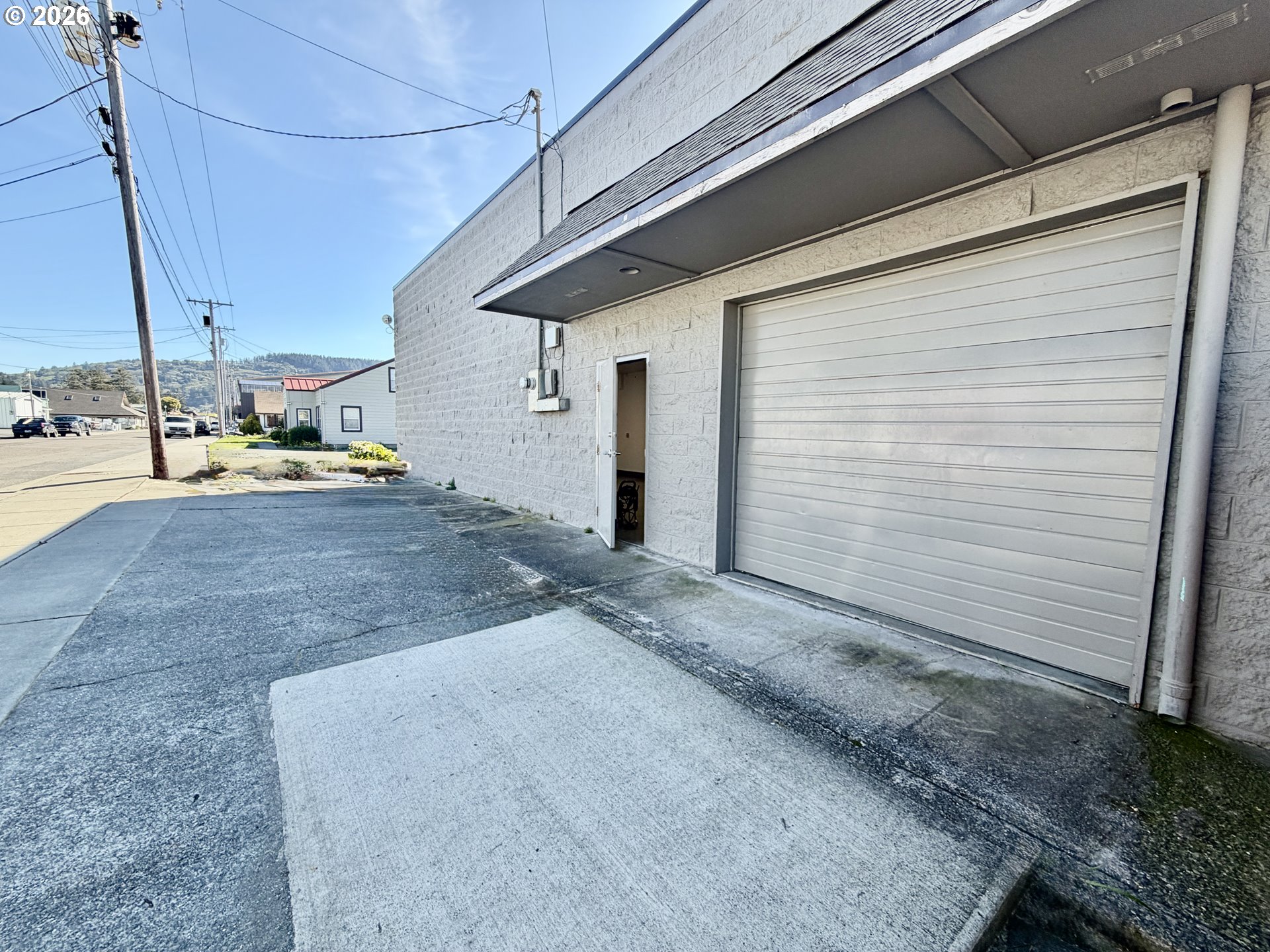 644 Railroad St Property Photo 20