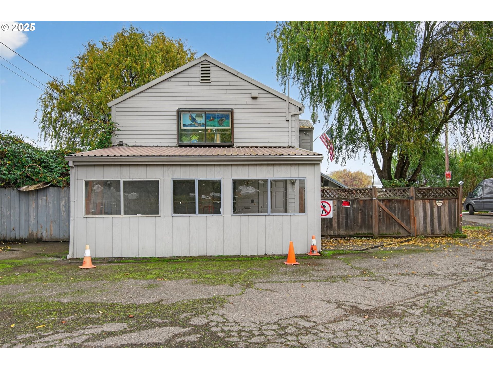 50316 Columbia River Hwy Property Photo 1