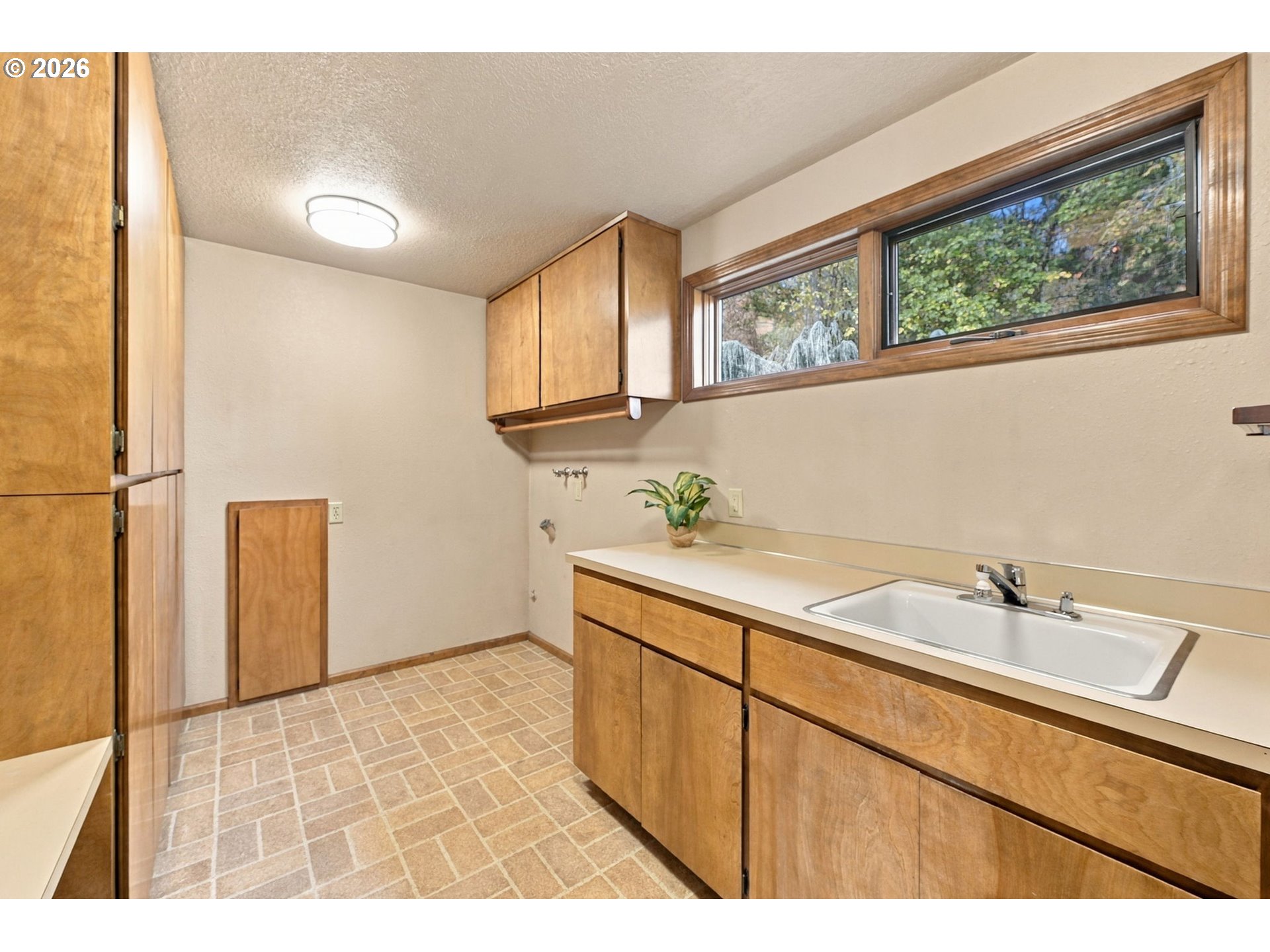 541 Spyglass Dr Property Photo 29