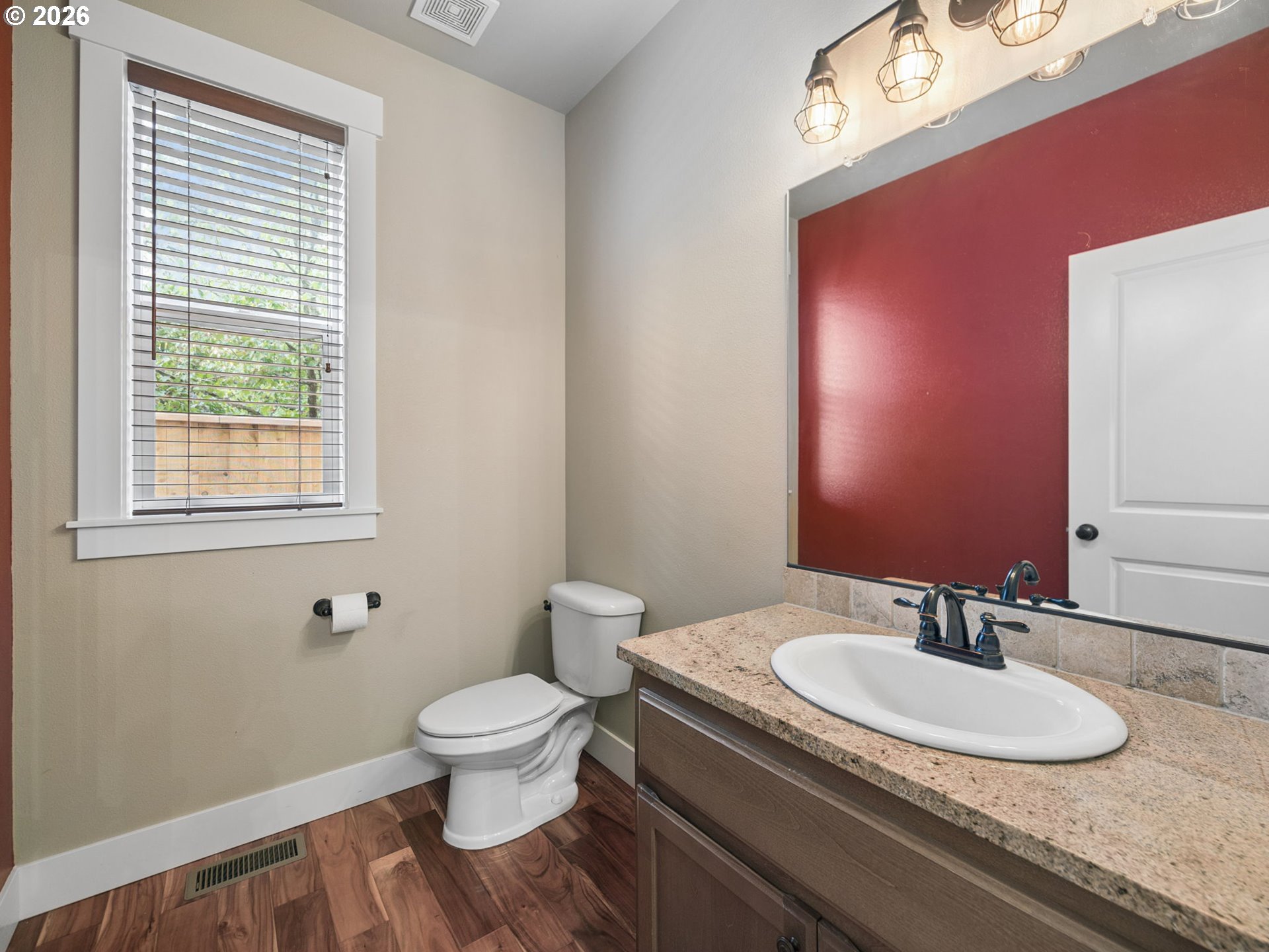 40189 Laurel St Property Photo 14