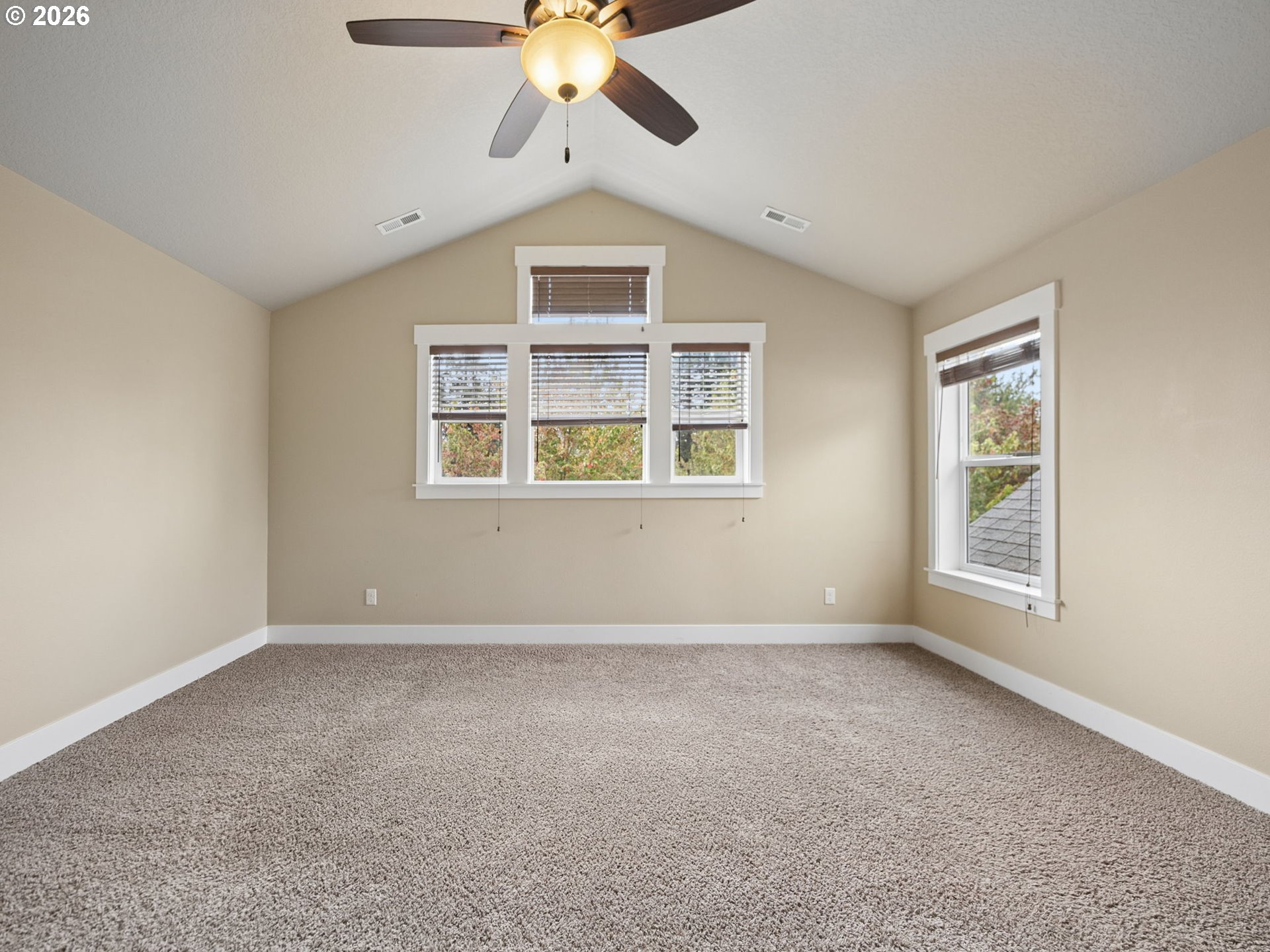 40189 Laurel St Property Photo 16