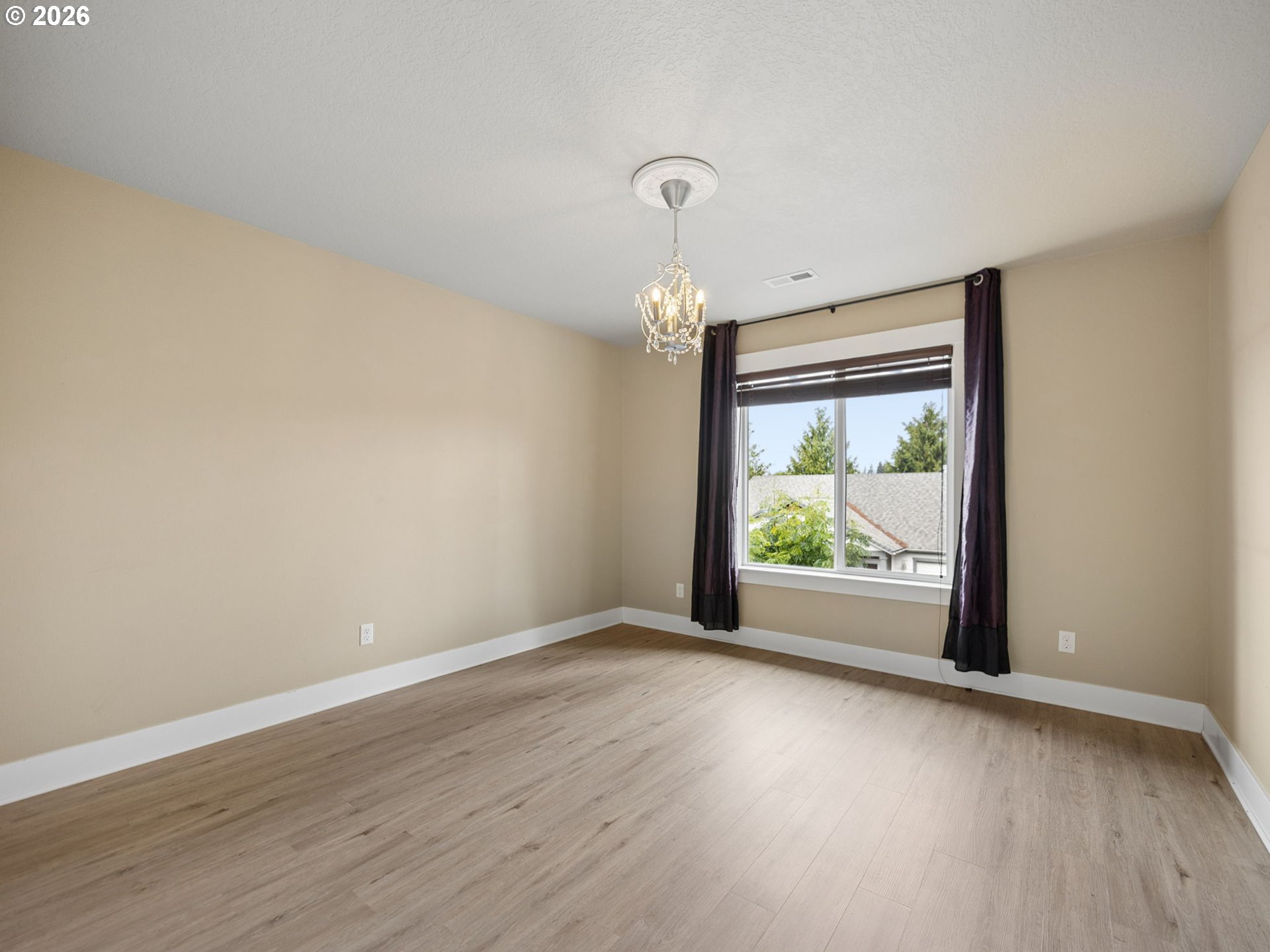 40189 Laurel St Property Photo 24