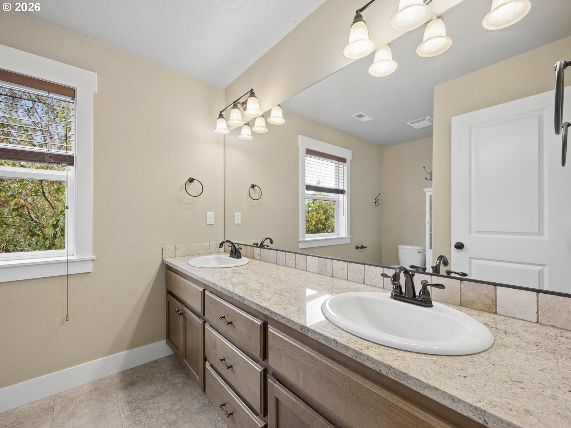 40189 Laurel St Property Photo 26