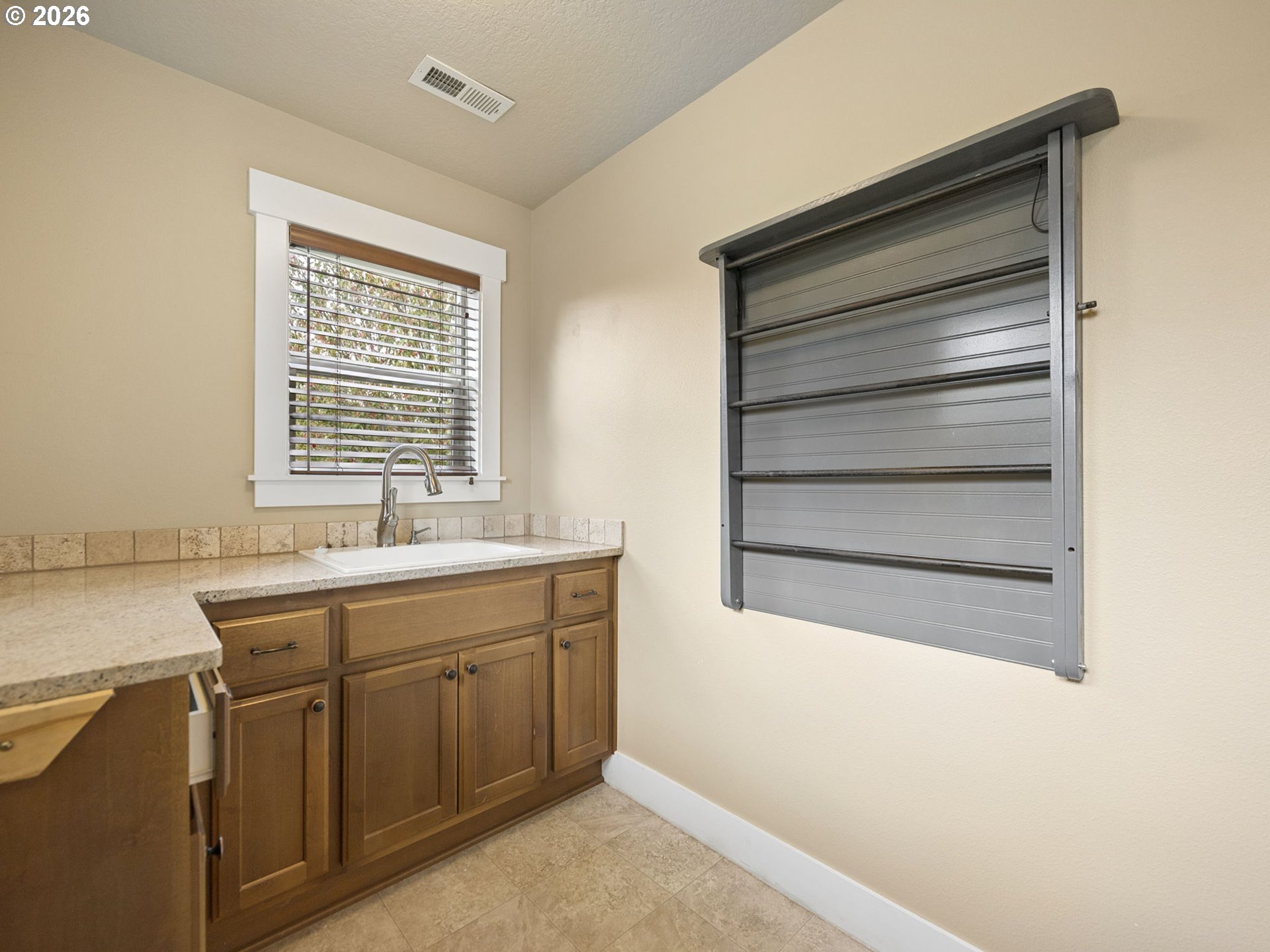 40189 Laurel St Property Photo 29