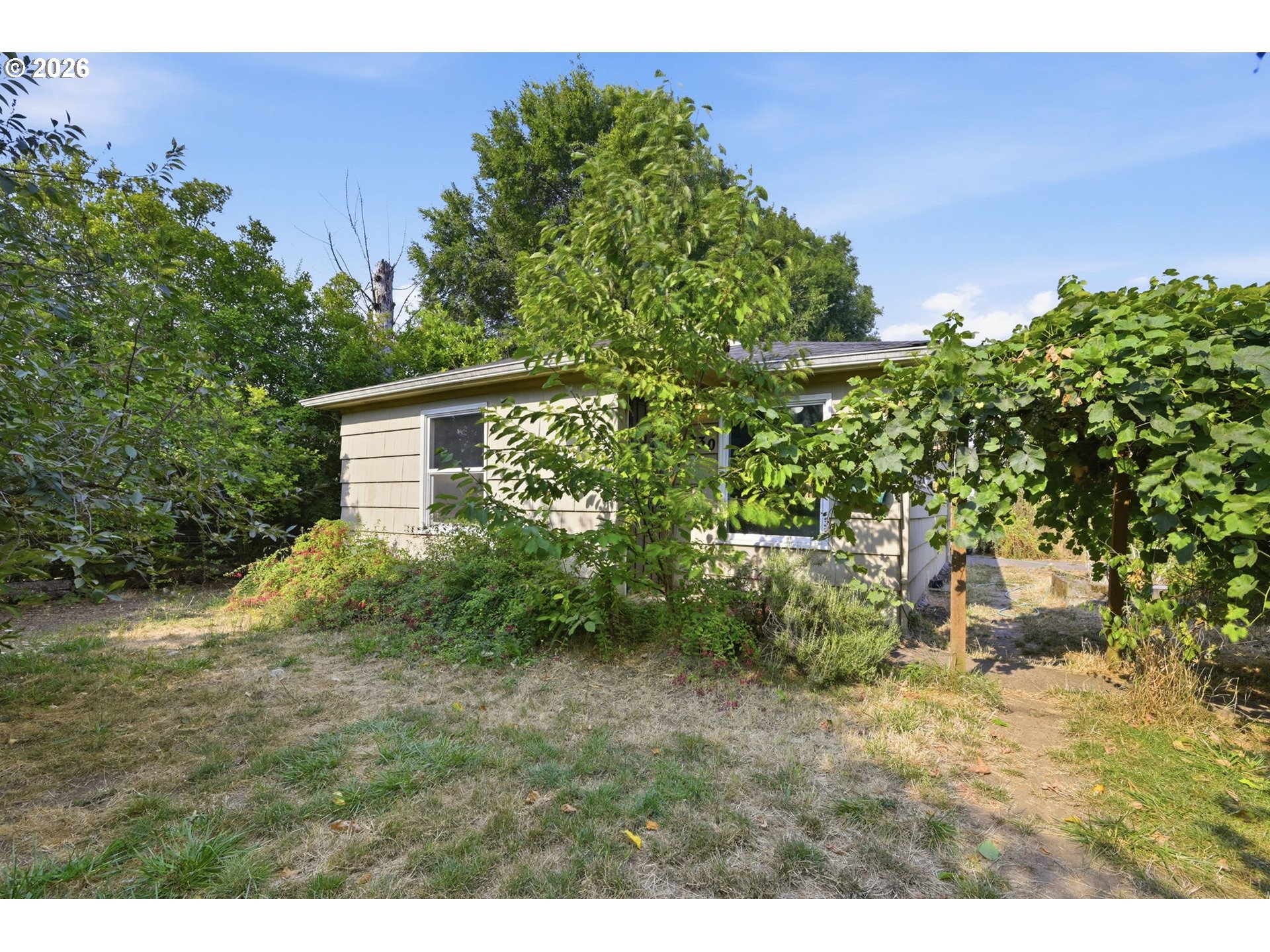 1230 WAITE ST Property Photo 1