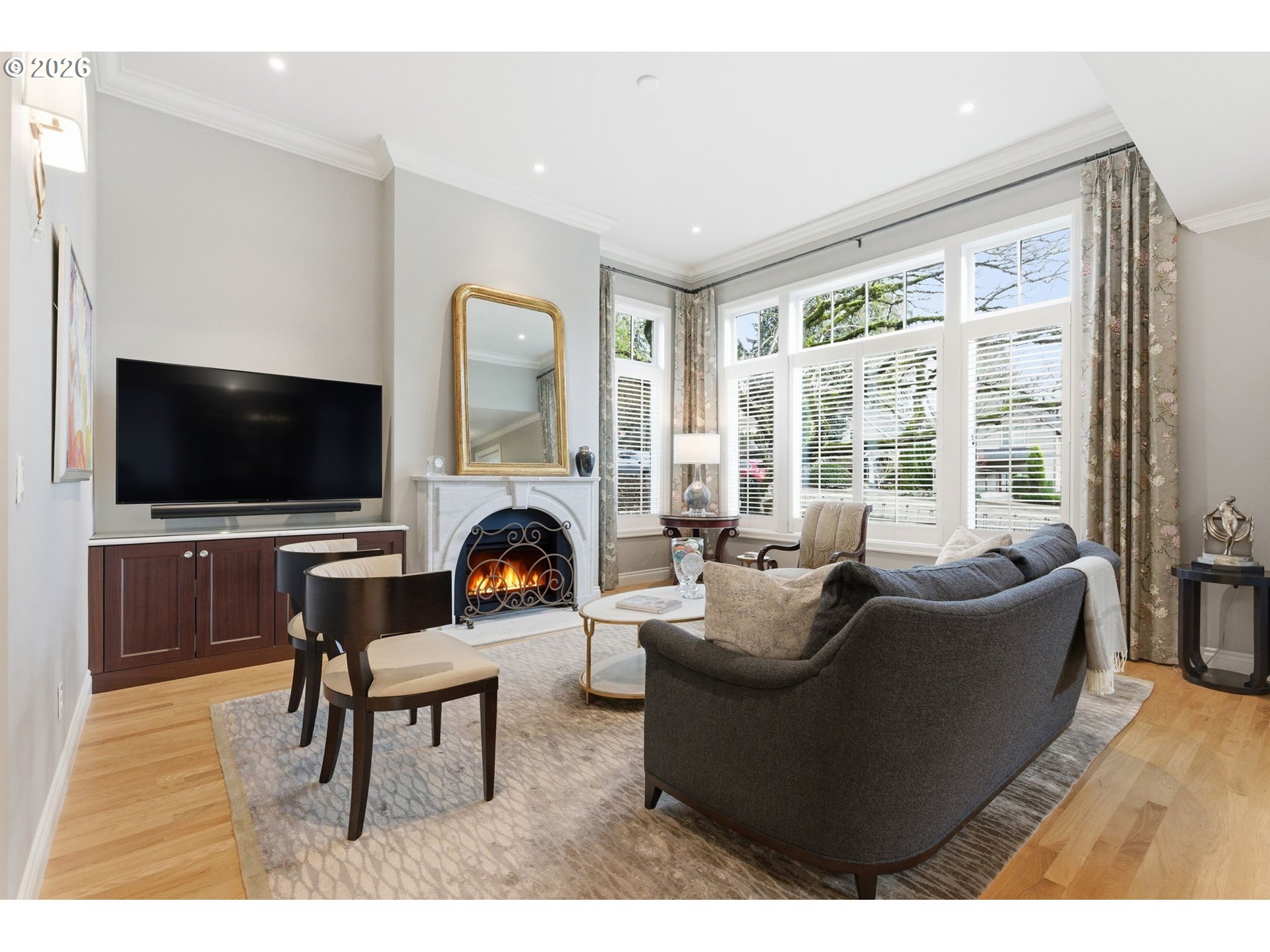 330 6th St Property Photo 10