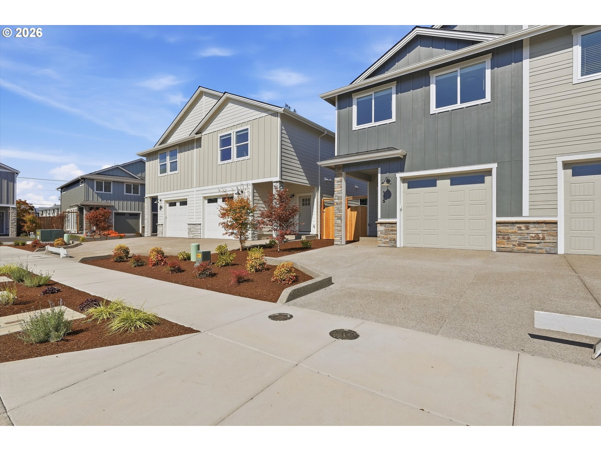 175 SE Jensen PL