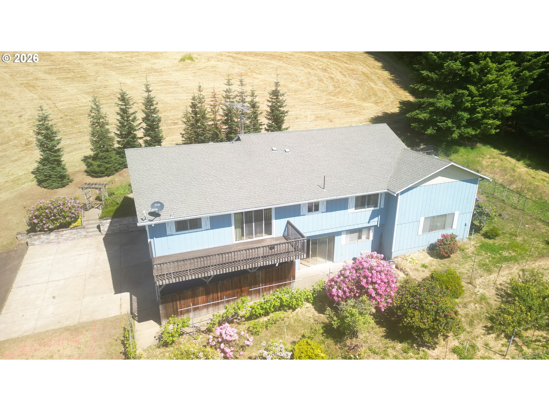18108 Ne Bald Peak Ln Property Photo 3