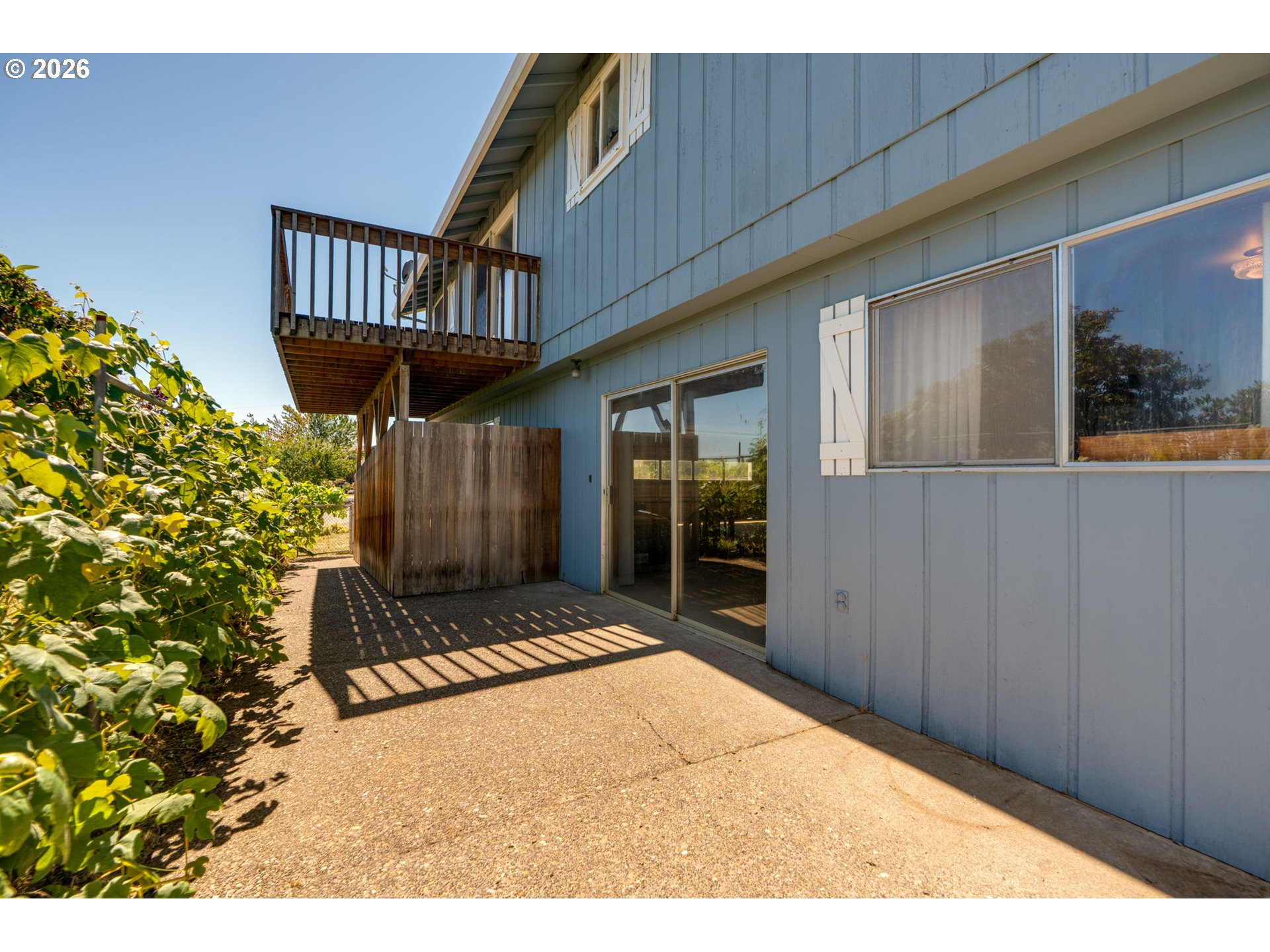18108 Ne Bald Peak Ln Property Photo 4