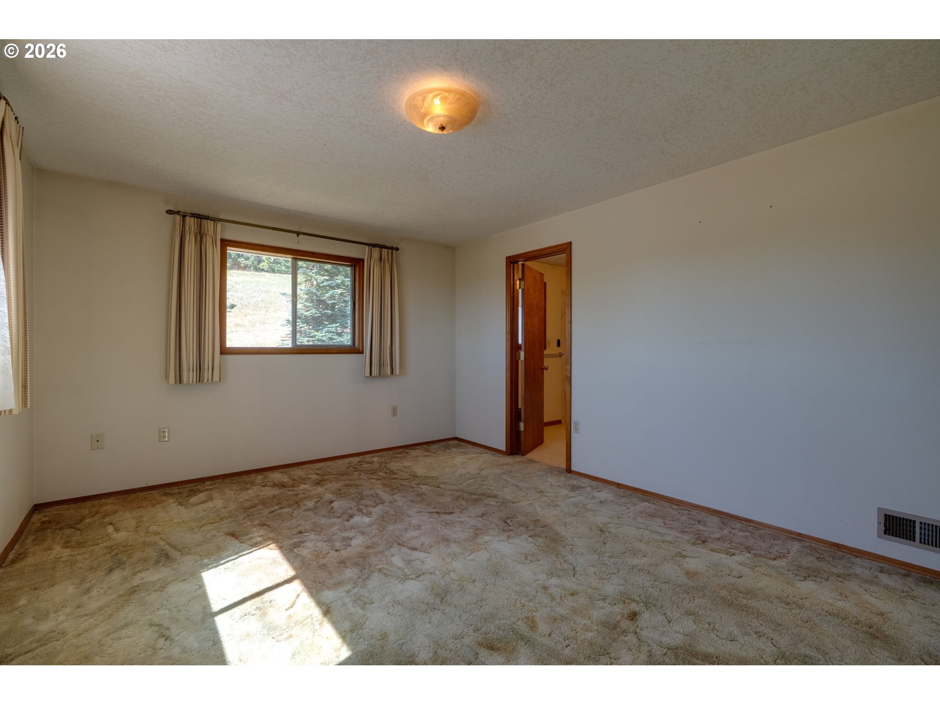 18108 Ne Bald Peak Ln Property Photo 48