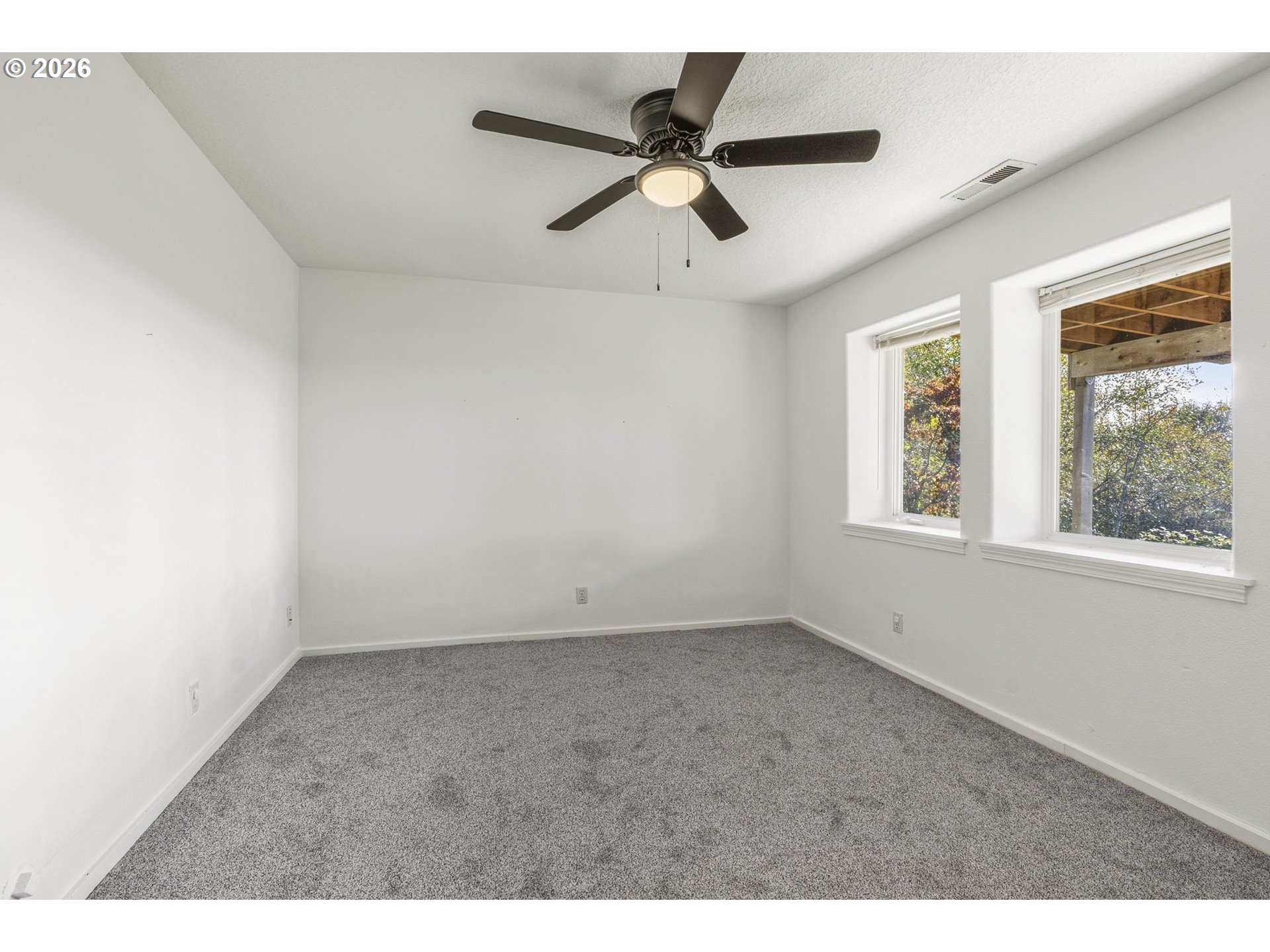 211 Basswood Dr Property Photo 21