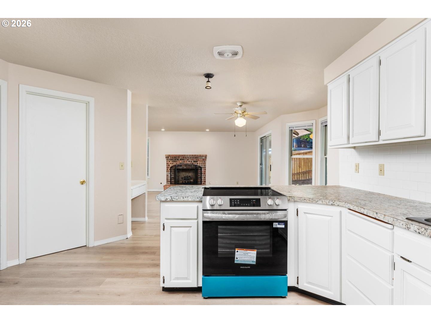 22491 Clark St Property Photo 12