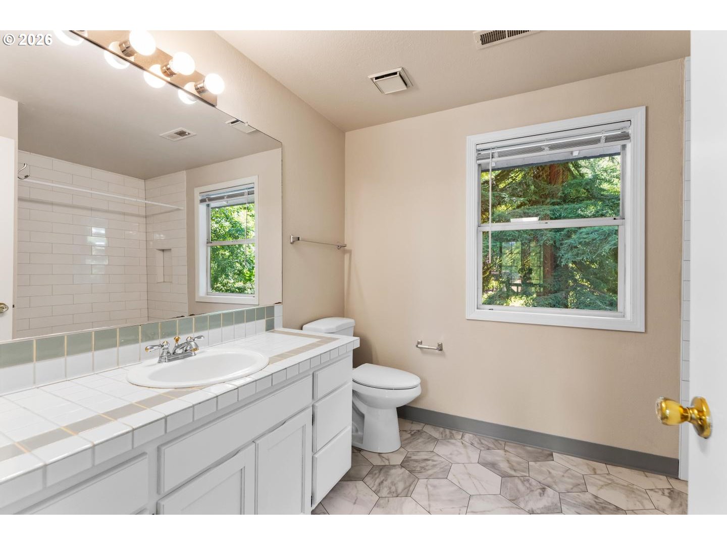 22491 Clark St Property Photo 32