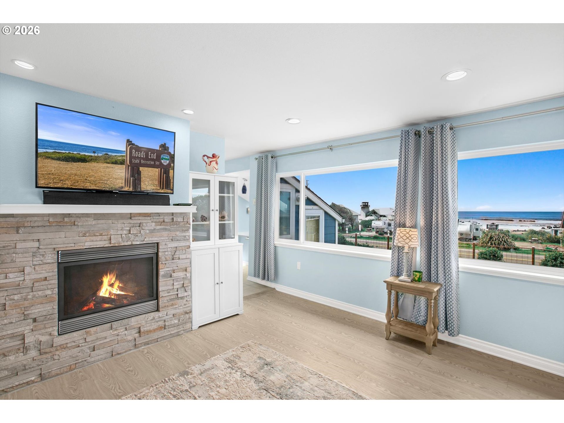 95469 Highway 101 S Property Photo 11