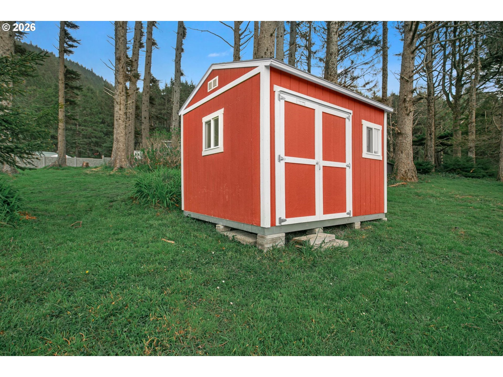 95469 Highway 101 S Property Photo 42