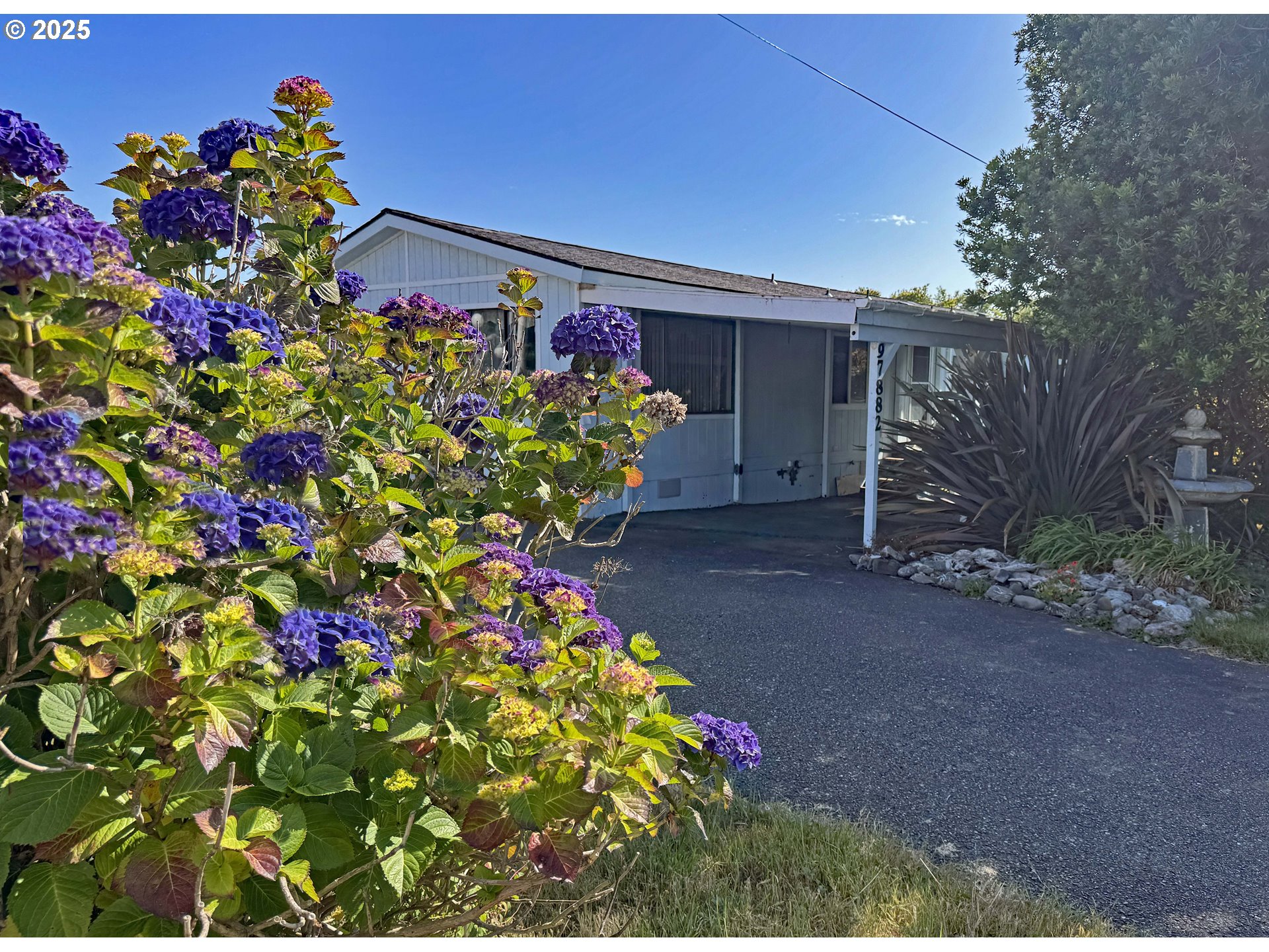 97882 Marks Ln Property Photo 3