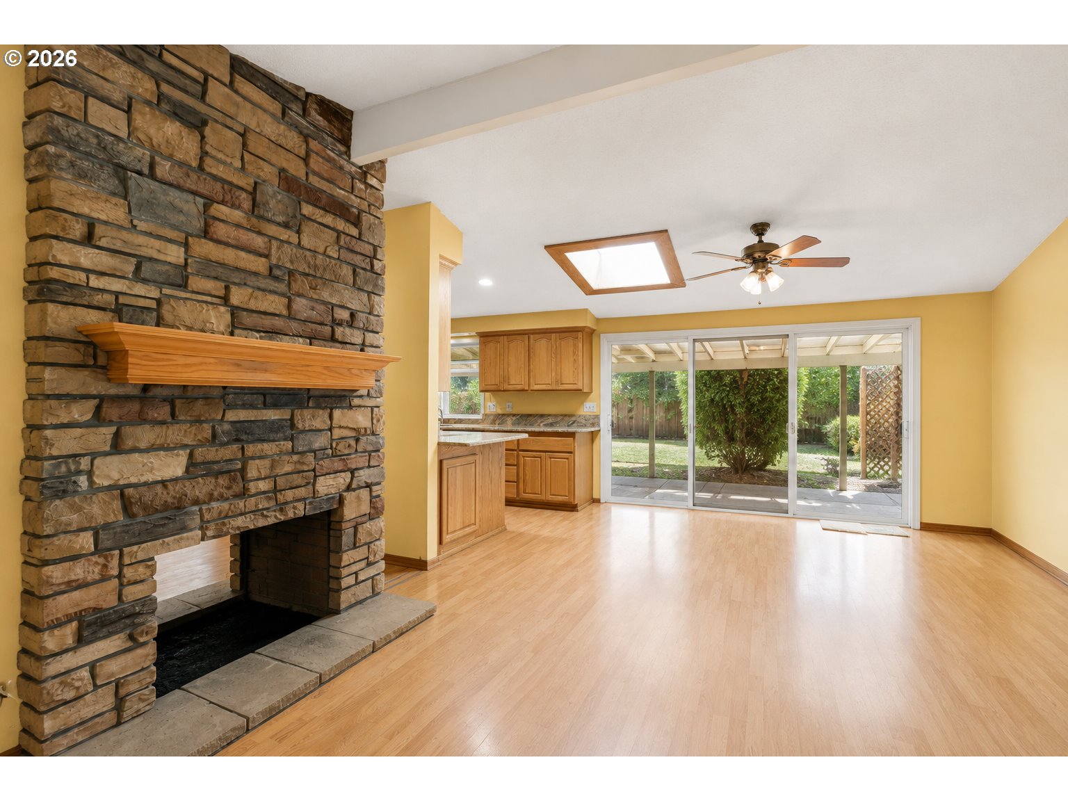512 Cardinal Way Property Photo 3