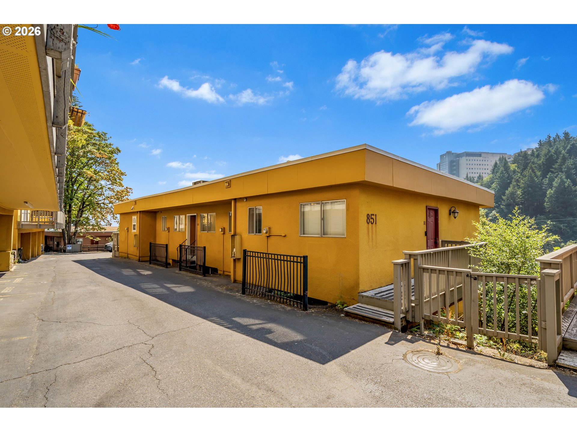 851 Sw Broadway Dr 52 Property Photo 1