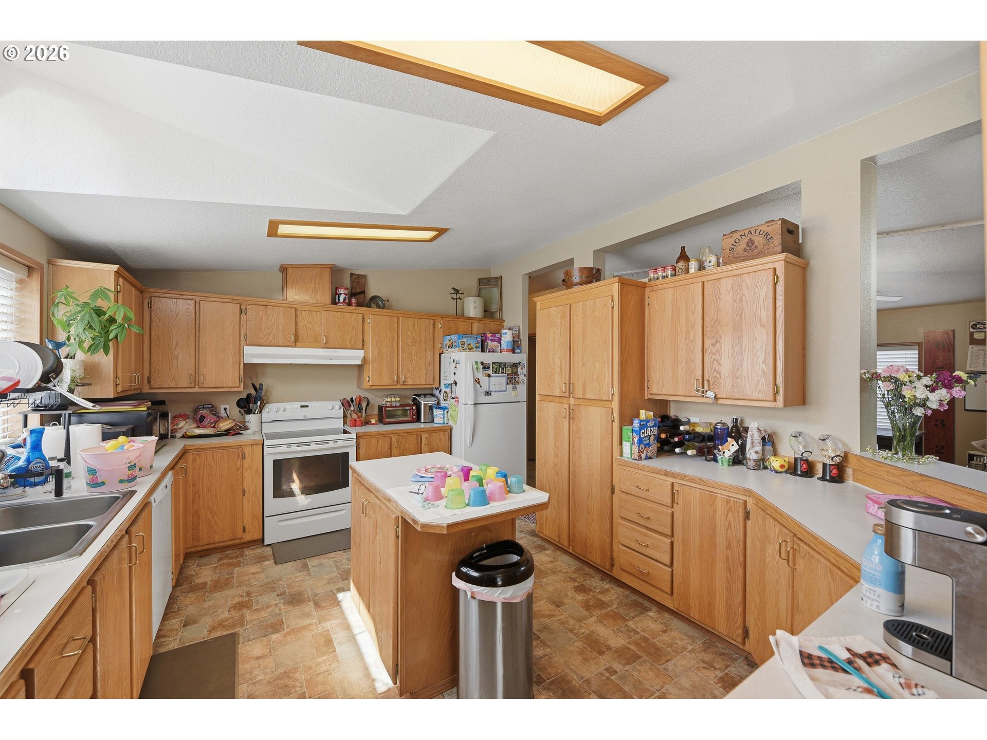 1830 Arthur St Property Photo 7