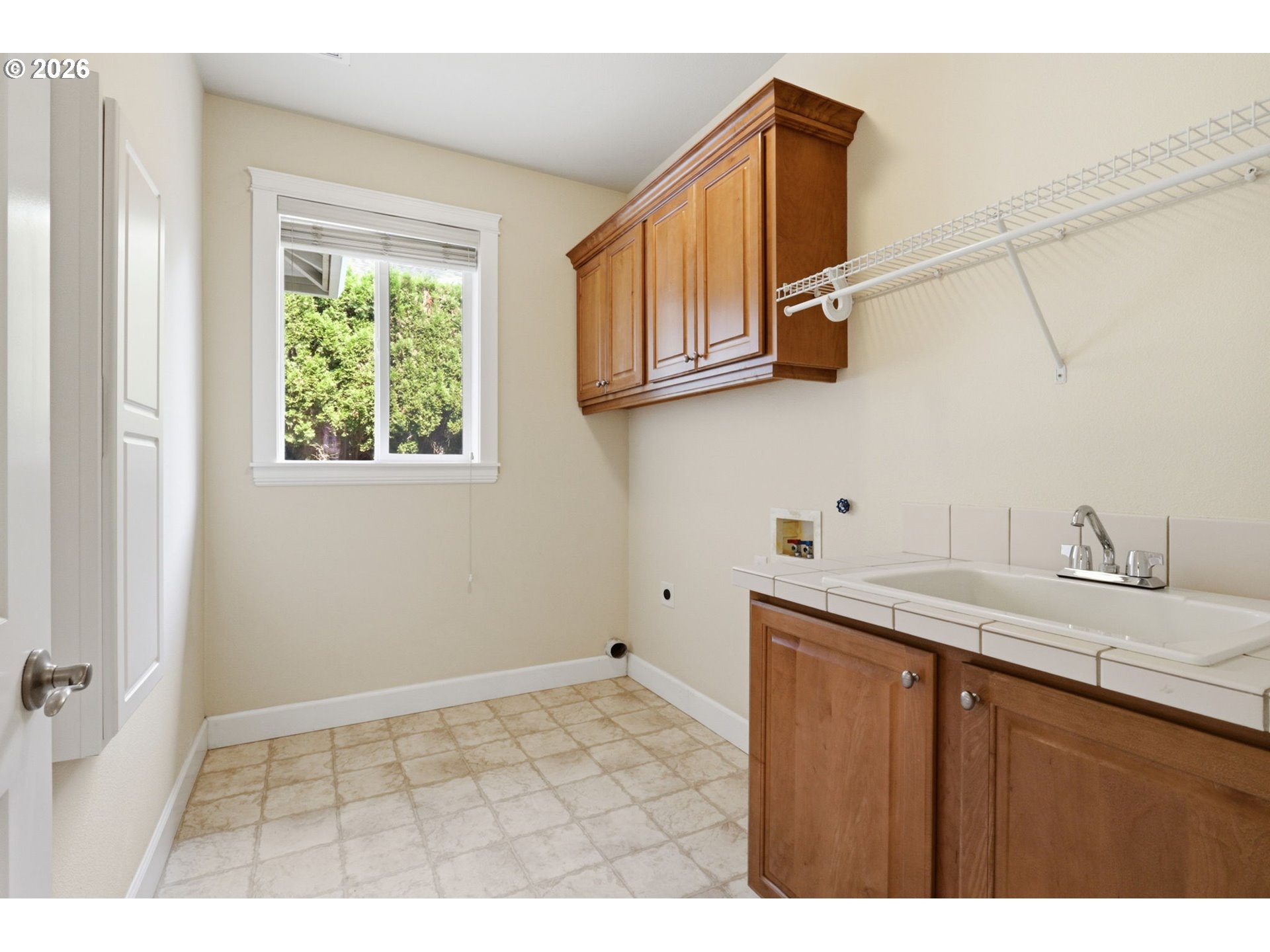 516 Se 200th Pl Property Photo 15