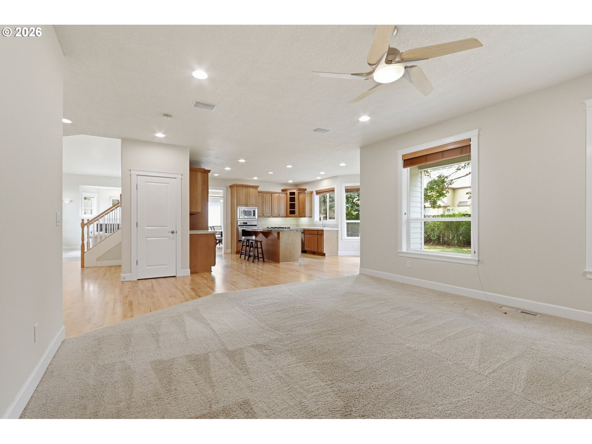 516 Se 200th Pl Property Photo 17