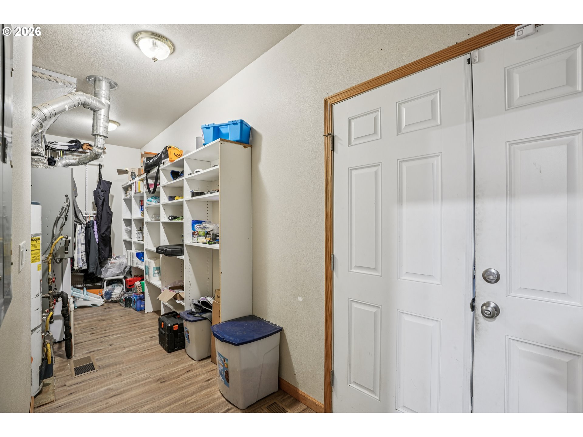 1590 Sw Hill St Property Photo 23