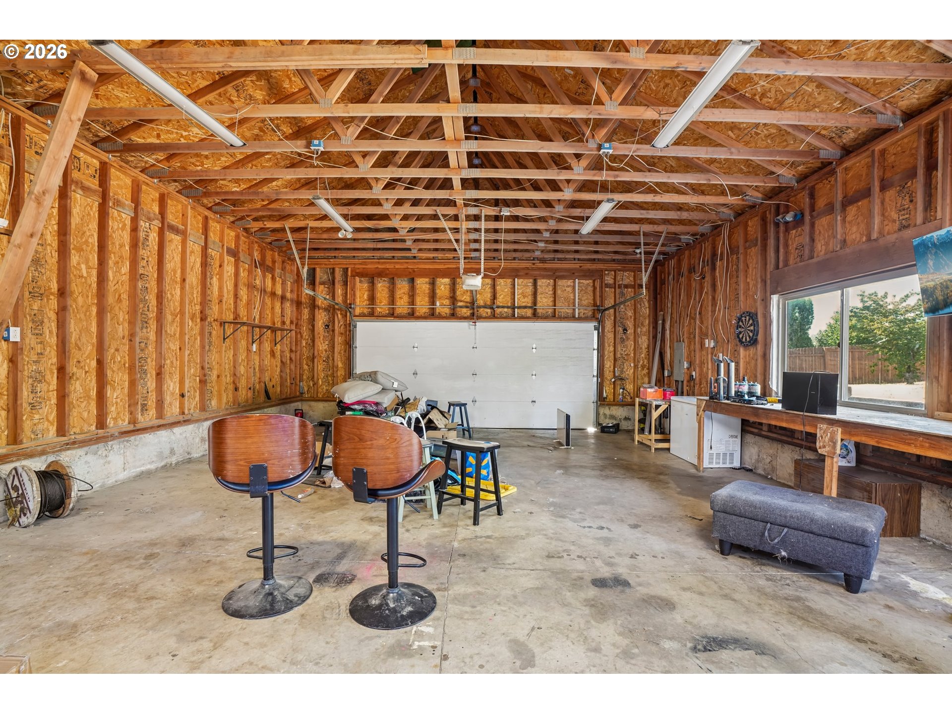 1590 Sw Hill St Property Photo 35