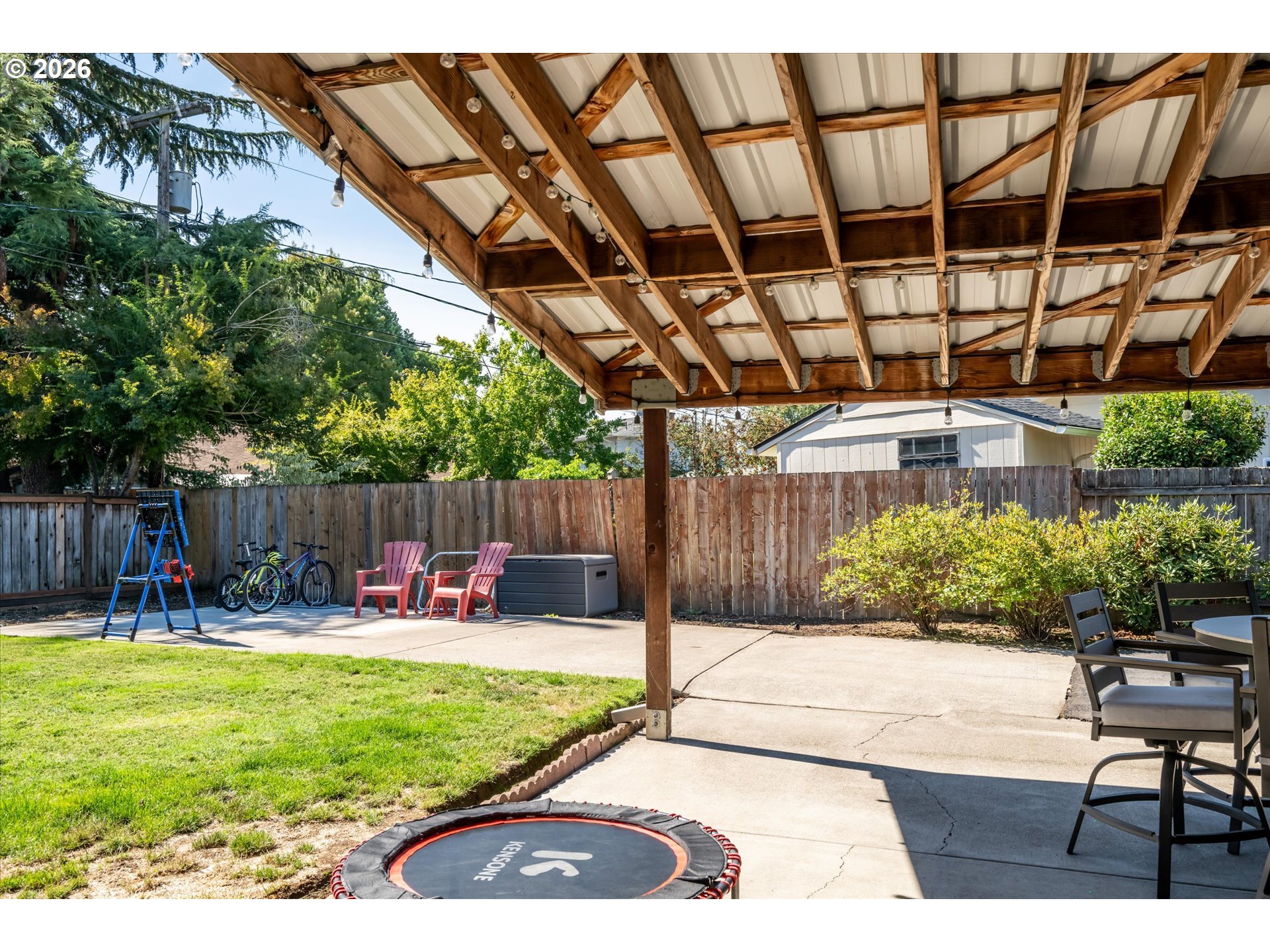 4360 Catalina St Property Photo 37