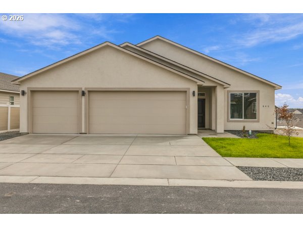 840 E Montana Property Photo 1