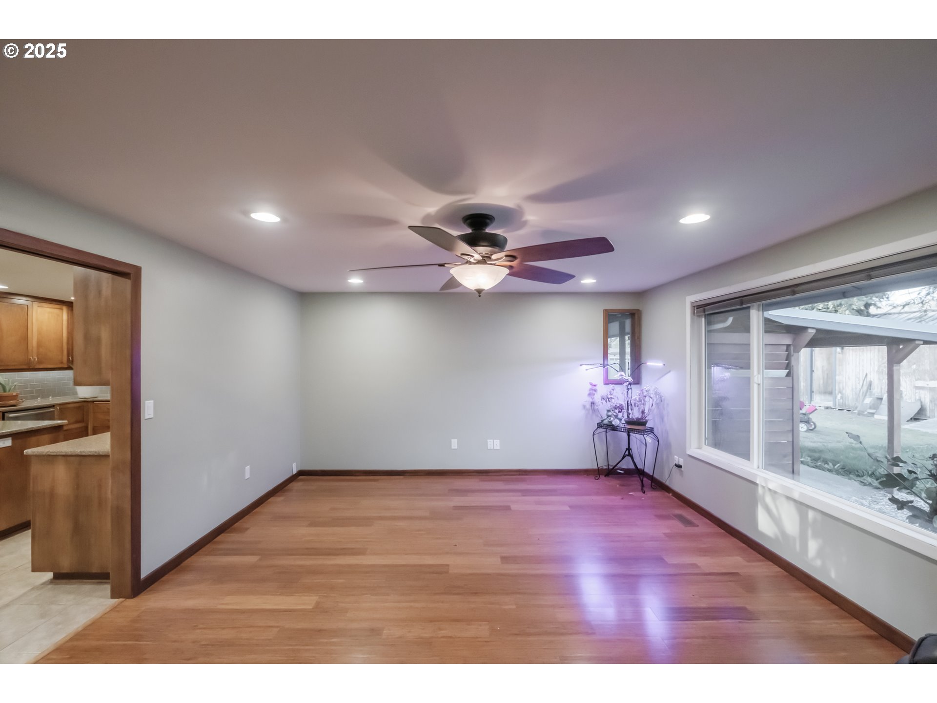 1141 Ne Springwood Dr Property Photo 15