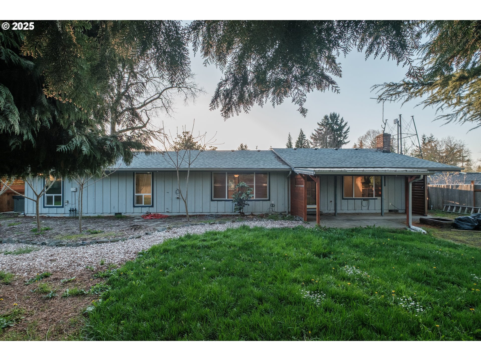 1141 Ne Springwood Dr Property Photo 37