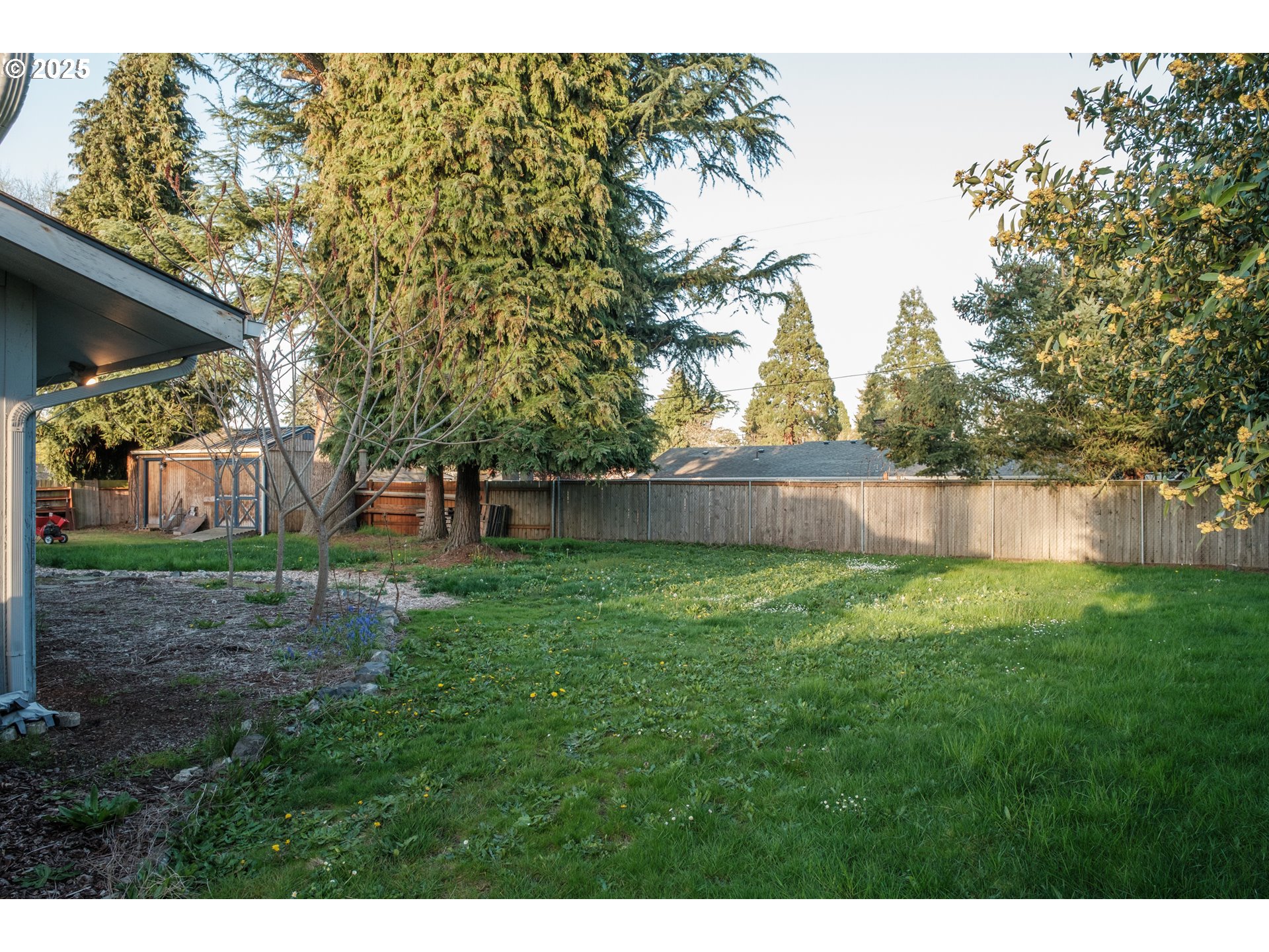 1141 Ne Springwood Dr Property Photo 41