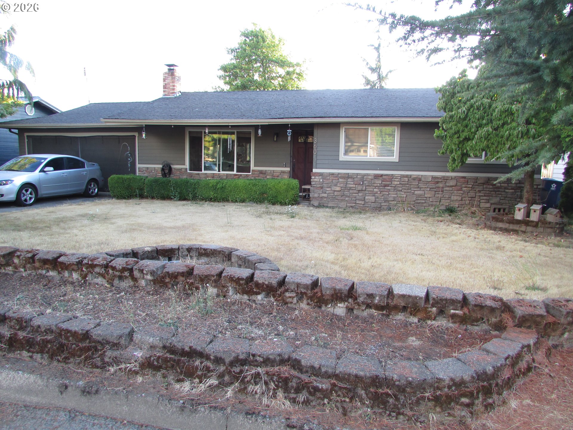 360 Cindy Ln Property Photo 1