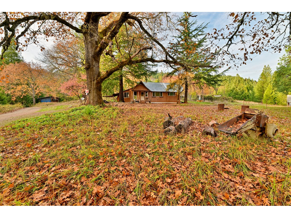 1480 Bridge Ln Property Photo 12
