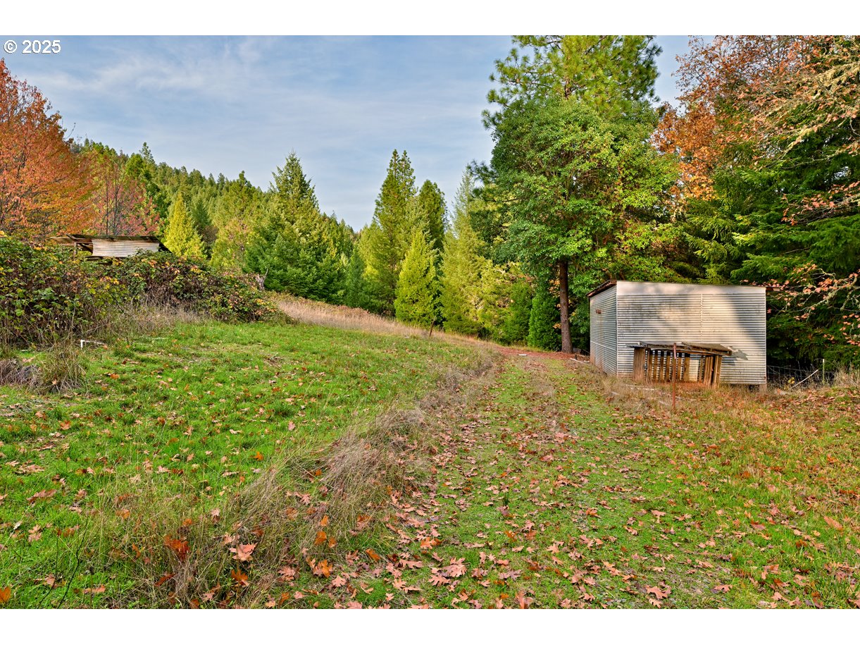 1480 Bridge Ln Property Photo 17