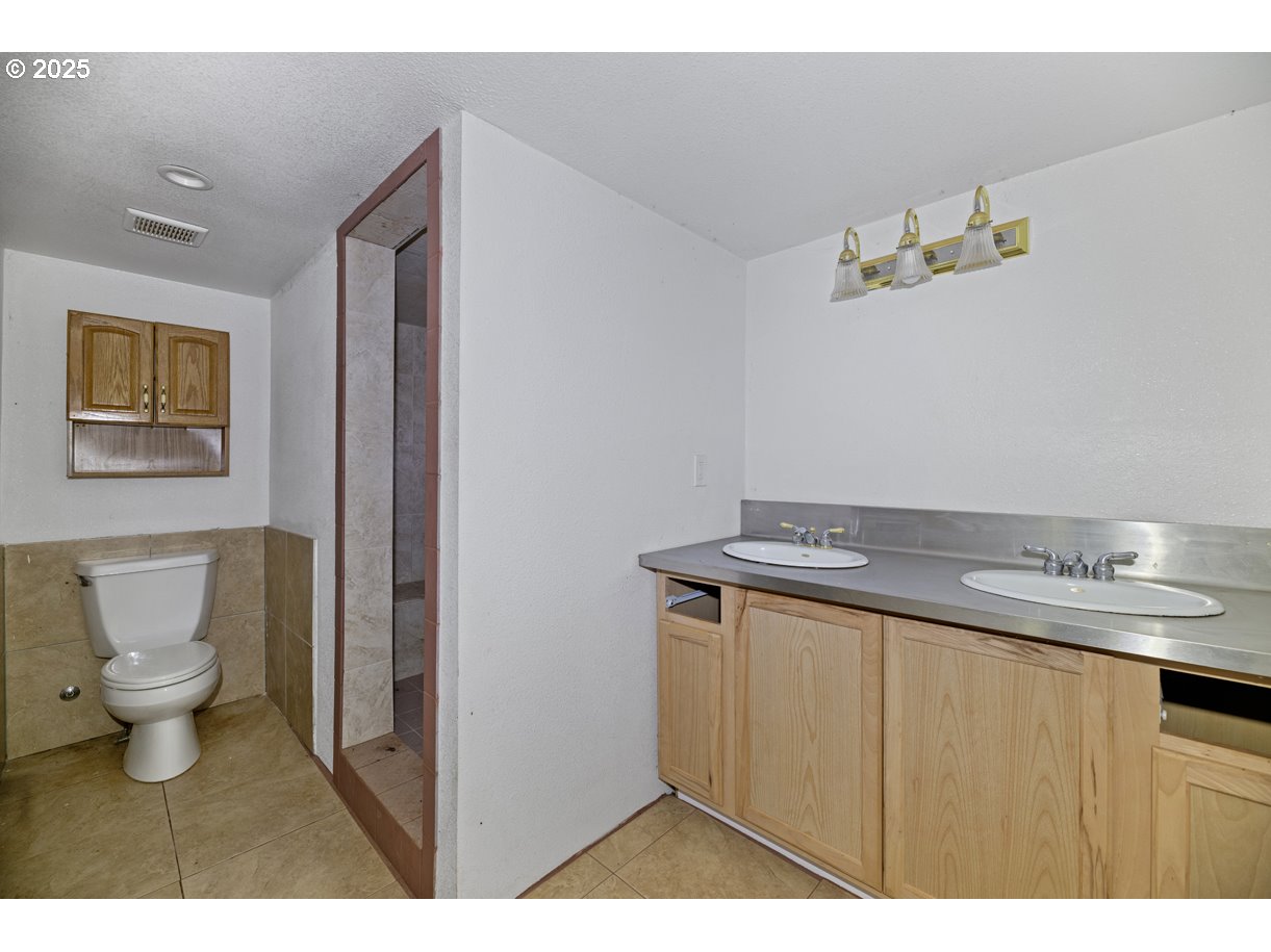1480 Bridge Ln Property Photo 27