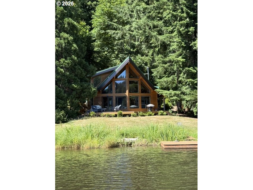 71810 Northshore Dr Property Photo 1